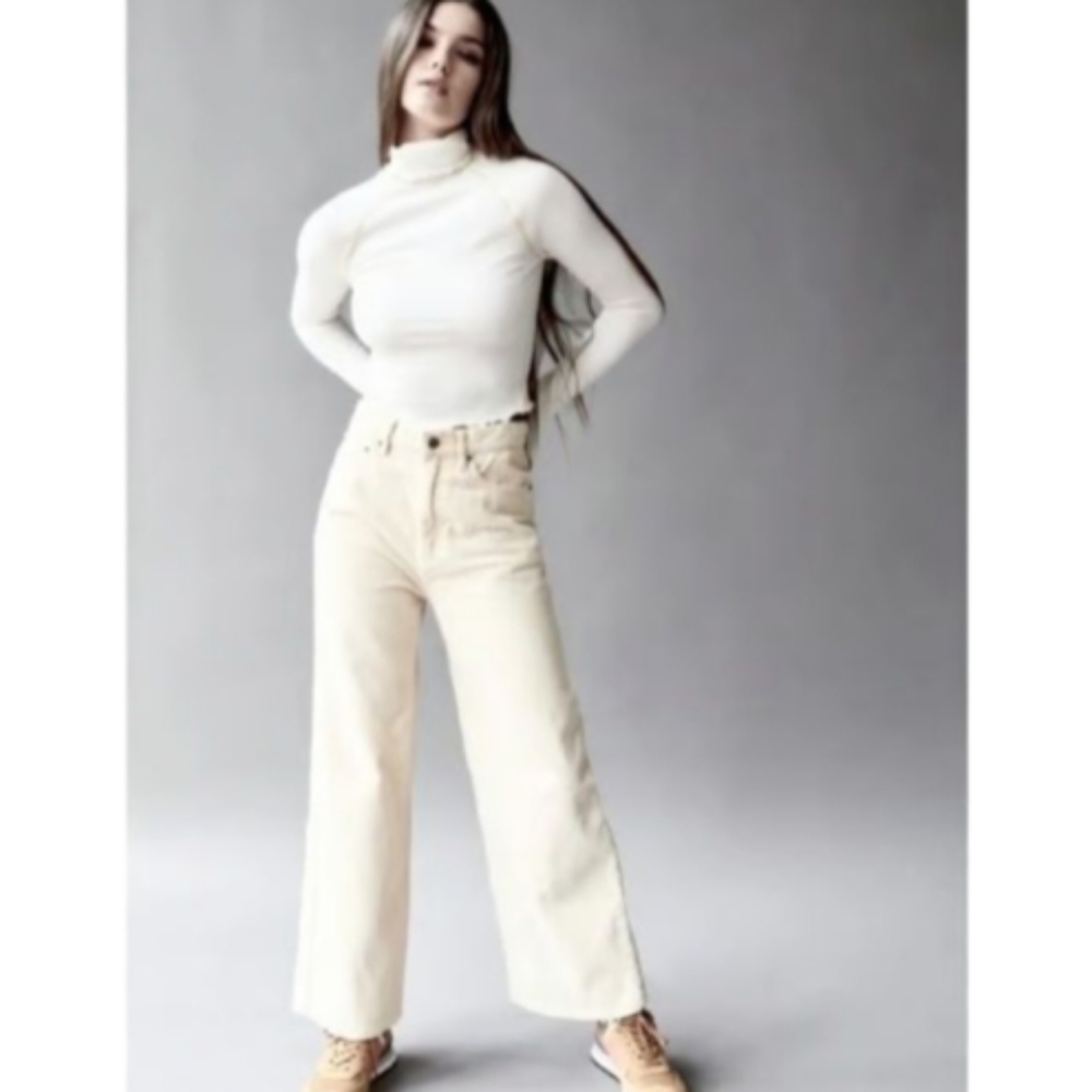 BDG Wide Leg Pants in Cream